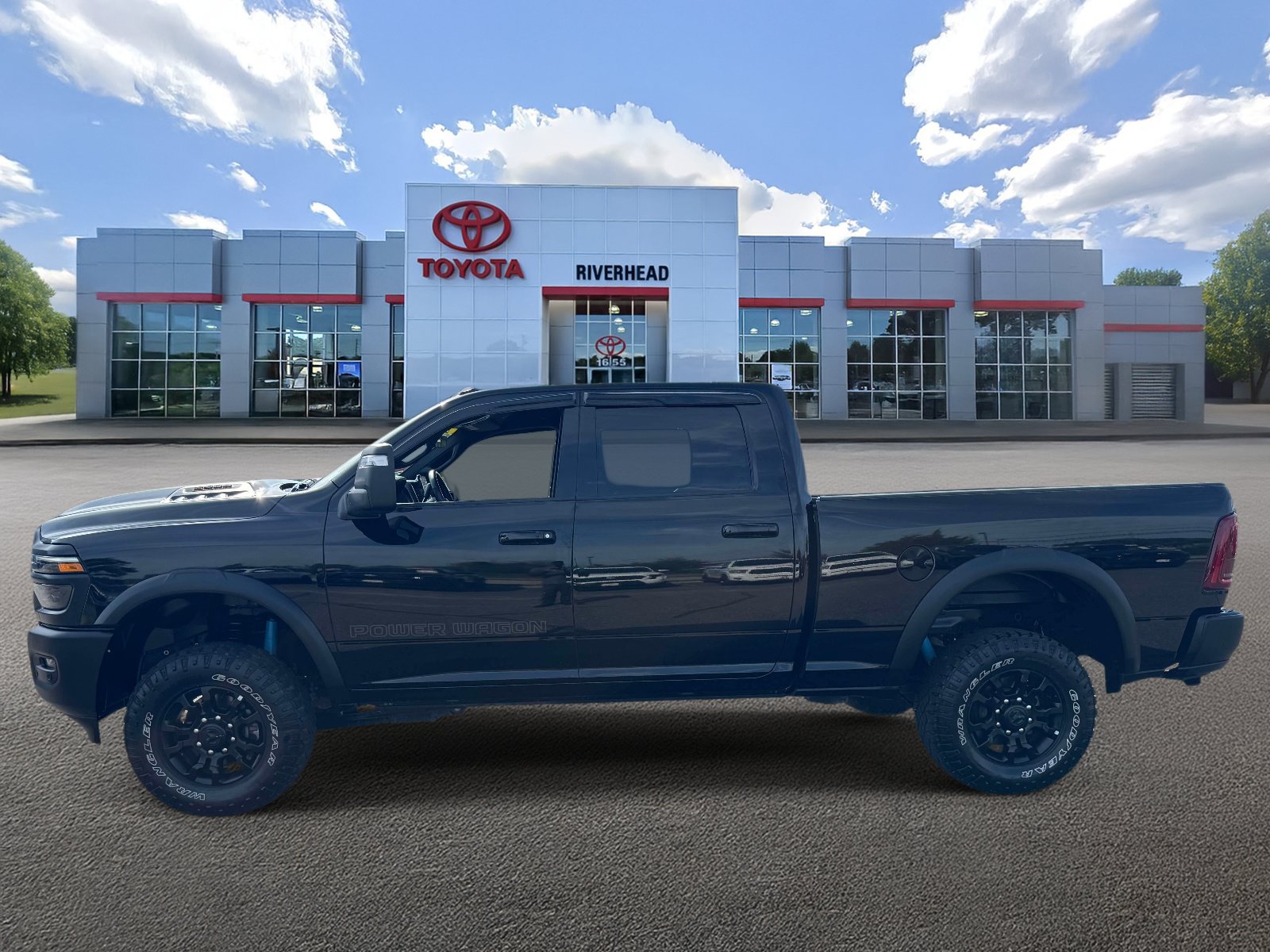 Used 2025 RAM 2500 Power Wagon AWD/4WD image 4