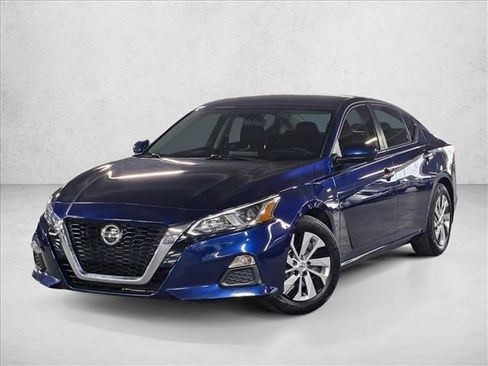Used 2019 Nissan Altima 2.5 S image 1