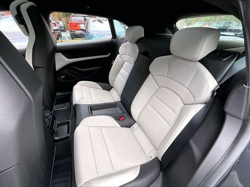 Used 2022 Porsche Taycan 4 Cross Turismo image 20