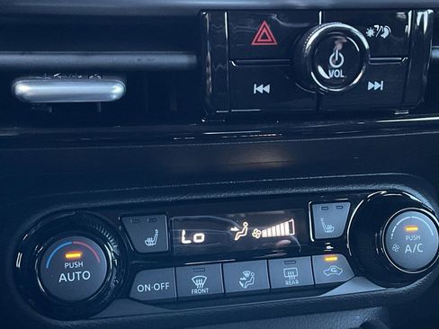 New 2026 Nissan Kicks SV image 31