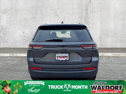 New 2025 Jeep Grand Cherokee 4WD