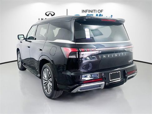 Used 2025 INFINITI QX80 Sensory image 4
