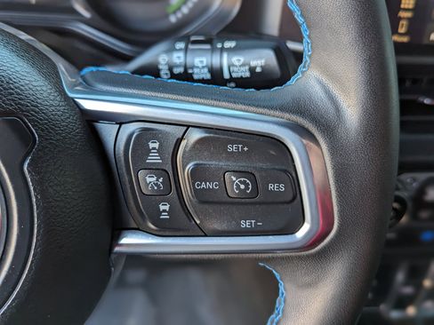 Used 2024 Jeep Wrangler High Altitude image 17