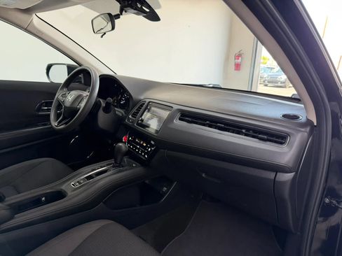 Used 2021 Honda HR-V EX image 28