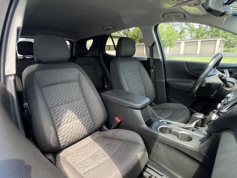 Used 2019 Chevrolet Equinox LT image 28