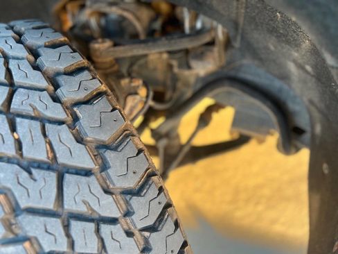 Used 2020 Chevrolet Silverado 2500 LT w/ Convenience Package image 14