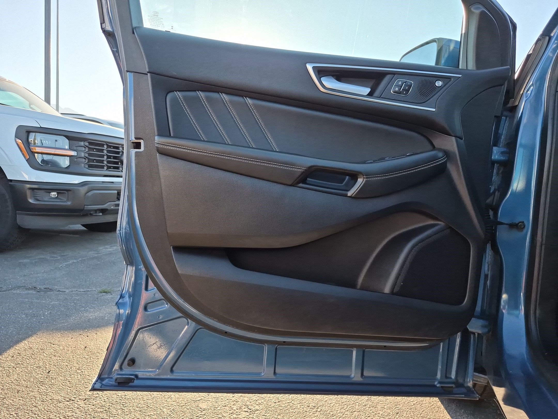 Used 2019 Ford Edge ST AWD/4WD image 14