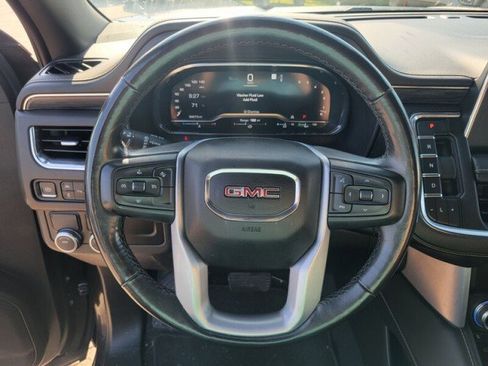 Used 2023 GMC Yukon XL SLT RWD image 14