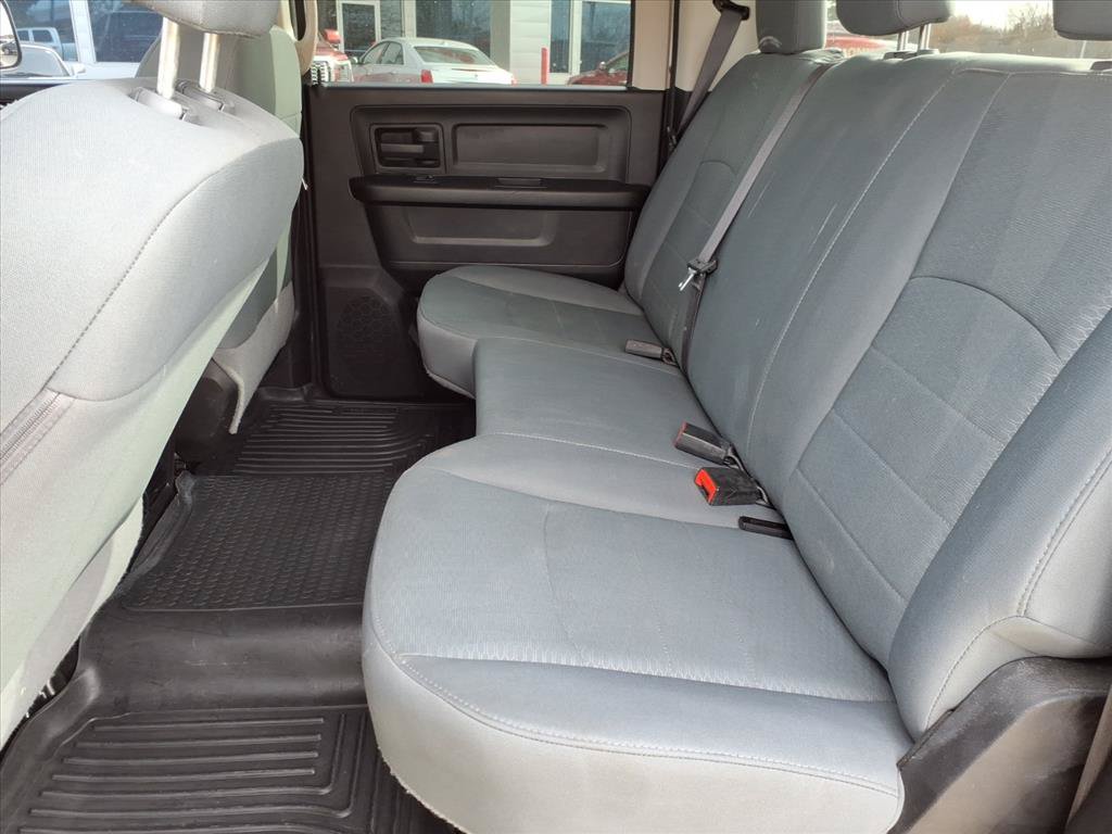 Used 2018 RAM 2500 Tradesman w/ Chrome Appearance Group AWD/4WD image 12