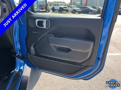 Certified 2025 Jeep Wrangler Sport AWD/4WD image 17