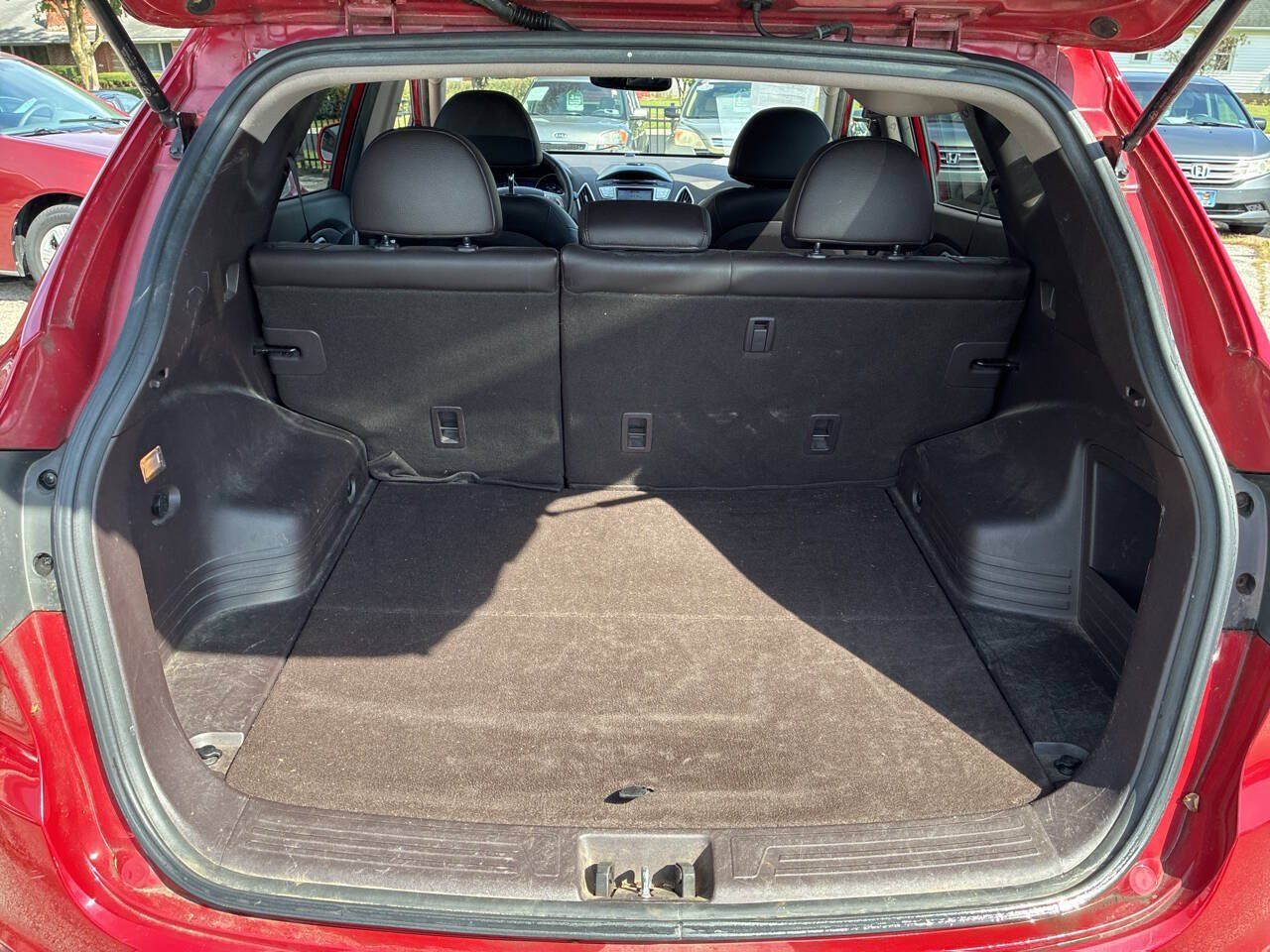 Used 2011 Hyundai Tucson GLS AWD/4WD image 17