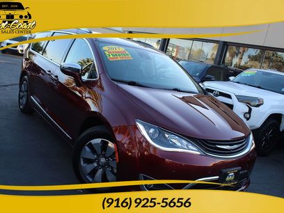 Used 2017 Chrysler Pacifica Platinum