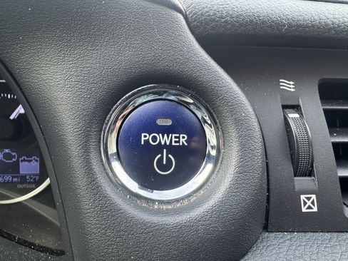 Used 2015 Lexus CT 200h image 24