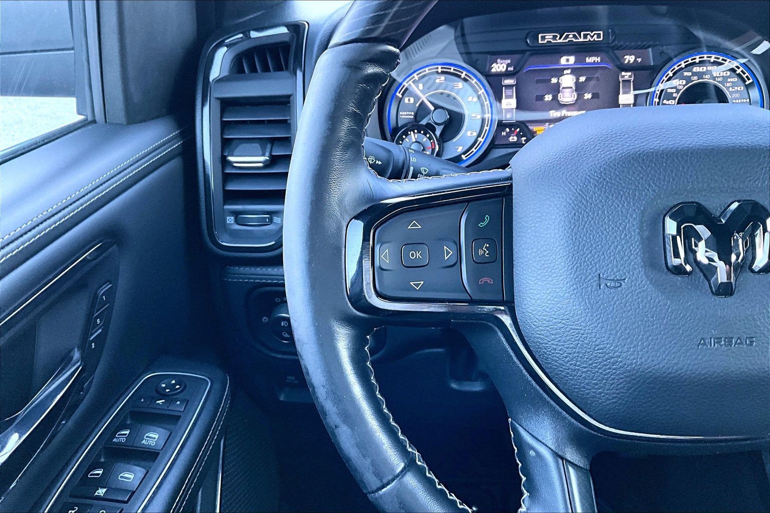 Used 2022 RAM 1500 Limited AWD/4WD image 16