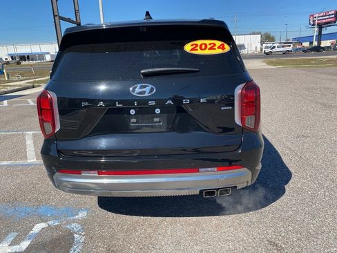 Used 2024 Hyundai Palisade Calligraphy image 4