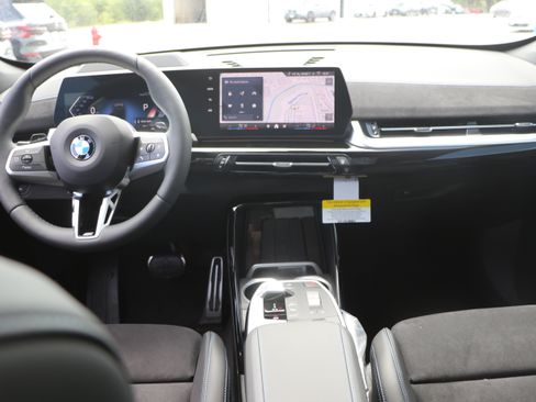 Used 2026 BMW X1 xDrive28i w/ Technology Package AWD/4WD image 29