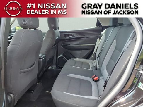Used 2023 Chevrolet TrailBlazer LS FWD image 25