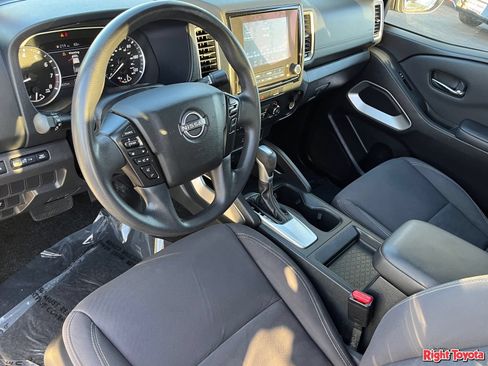 Used 2022 Nissan Frontier SV RWD image 19