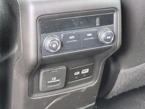 Used 2020 GMC Acadia SLE w/ Driver Convenience Package FWD image 10