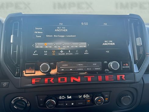 Used 2025 Nissan Frontier PRO-4X w/ Pro Convenience Package AWD/4WD image 9