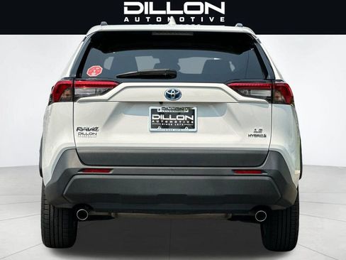 Used 2022 Toyota RAV4 LE AWD/4WD image 5
