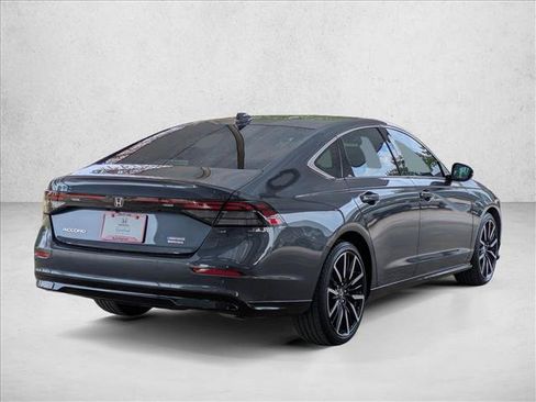 Certified 2023 Honda Accord Touring image 5