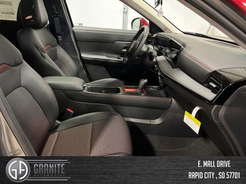 New 2026 Nissan Kicks SR w/ SR Premium Package AWD/4WD image 36
