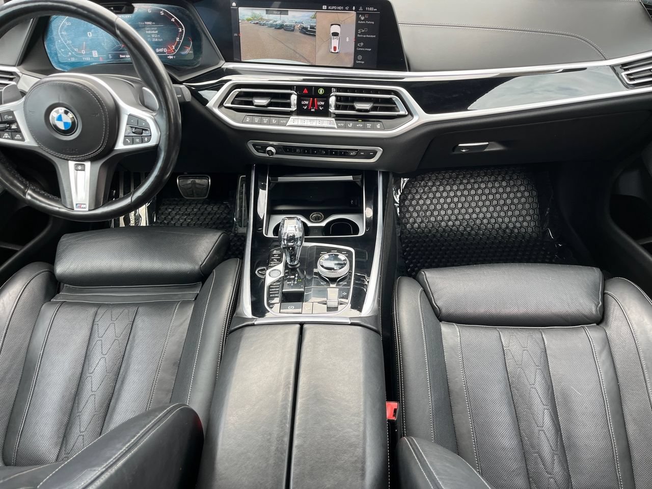 Used 2021 BMW X7 M50i w/ Dynamic Handling Package AWD/4WD image 14