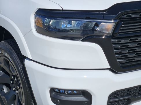 New 2026 RAM 1500 4x4 Crew Cab image 9