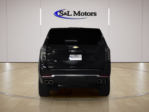 Used 2025 Chevrolet Tahoe High Country AWD/4WD image 9