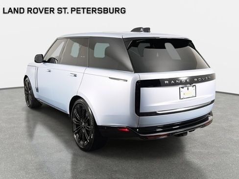 Certified 2025 Land Rover Range Rover SE image 7