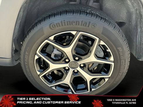 Used 2025 Jeep Compass Limited AWD/4WD image 37