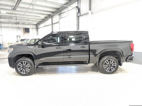 Used 2025 GMC Sierra 1500 AT4 w/ Technology Package AWD/4WD image 6