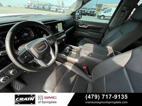 Used 2024 GMC Sierra 1500 SLT w/ SLT Premium Plus Package AWD/4WD image 10