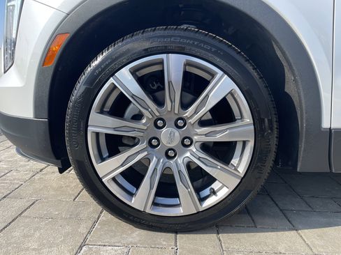 Used 2019 Cadillac XT4 Premium Luxury image 4