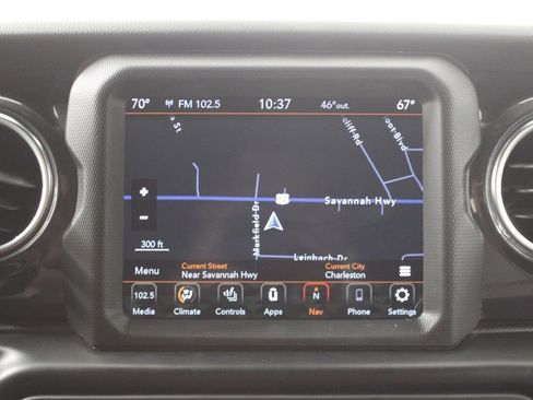 Used 2022 Jeep Wrangler Unlimited Rubicon w/ Trailer Tow Package image 29