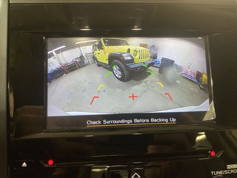 Used 2021 Subaru Forester Sport image 25