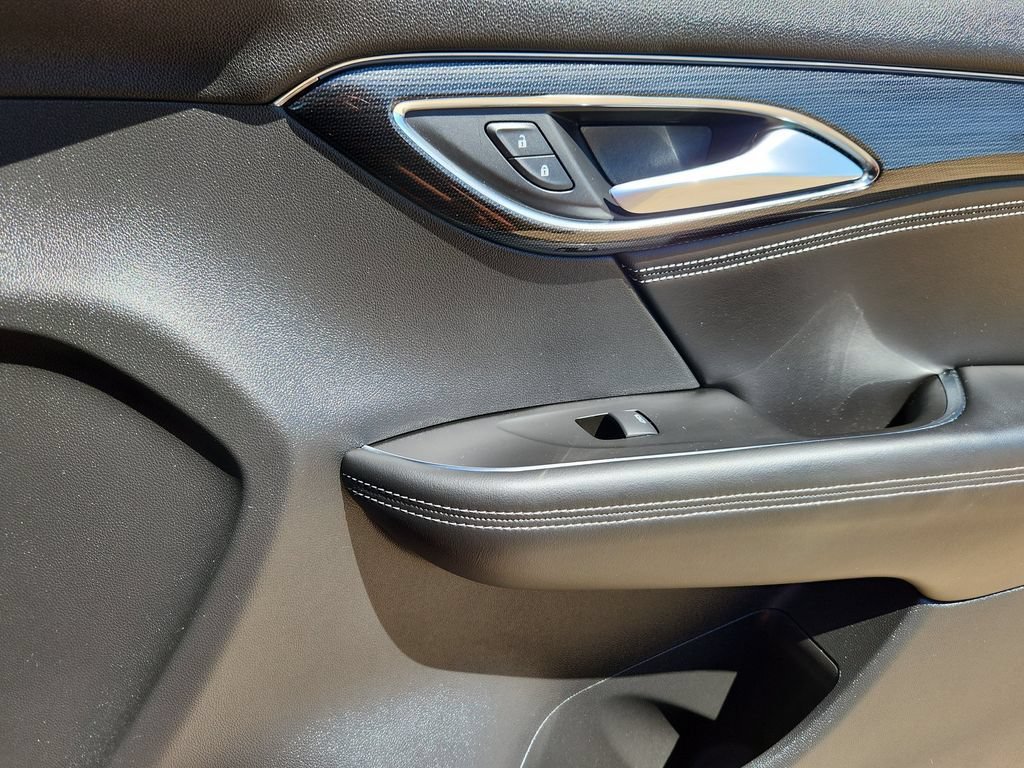 Used 2023 Buick Envision Preferred w/ Sport Touring Package AWD/4WD image 15