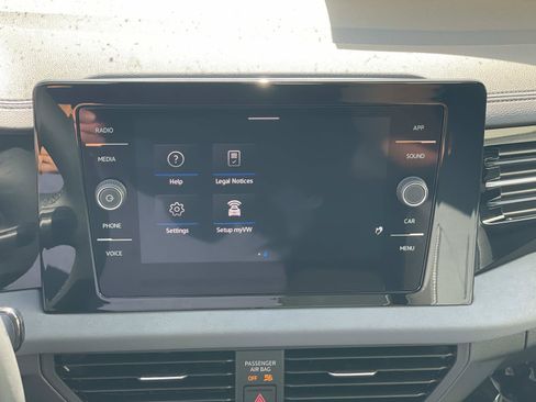 New 2026 Volkswagen Jetta SE FWD image 14