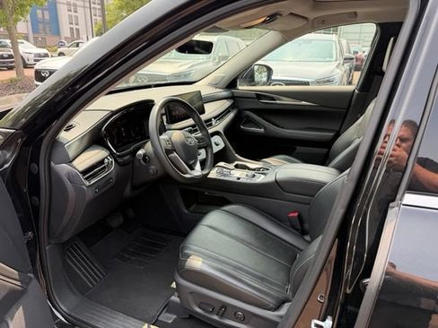 Used 2025 INFINITI QX60 Luxe AWD/4WD image 9