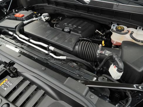 Used 2023 Chevrolet Silverado 1500 LT AWD/4WD image 48