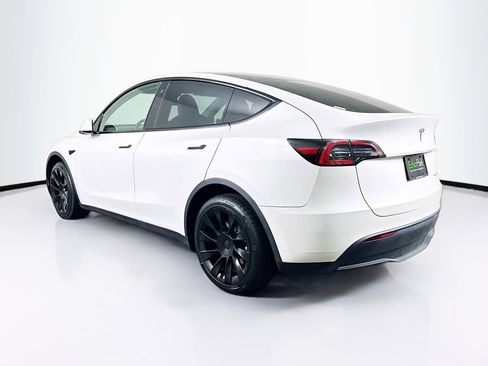 Used 2023 Tesla Model Y Long Range image 5