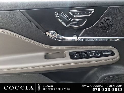 Certified 2023 Lincoln Corsair AWD w/ Equipment Group 101A image 12