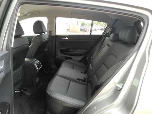 Used 2020 Kia Sportage EX FWD image 19