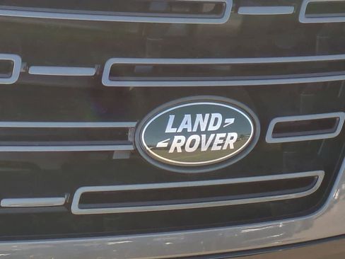 New 2025 Land Rover Range Rover SE image 11