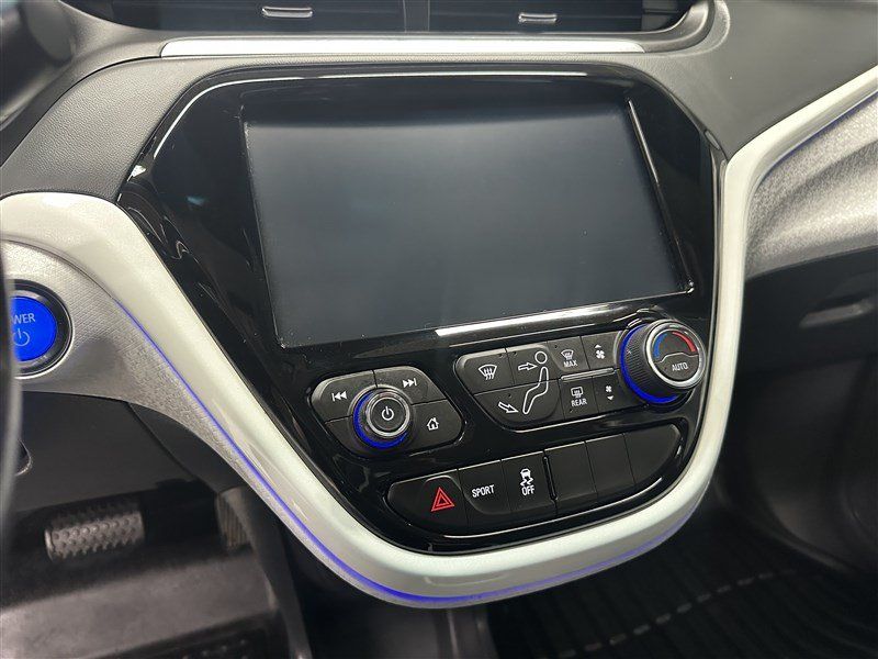 Used 2020 Chevrolet Bolt Premier w/ Infotainment Package FWD image 21