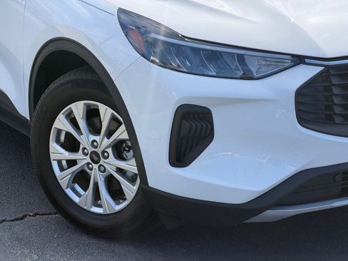 Certified 2023 Ford Escape Active w/ Tech Pack #1 image 9