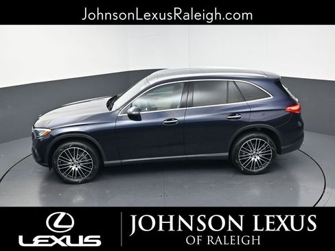 Used 2024 Mercedes-Benz GLC 300 4MATIC image 29