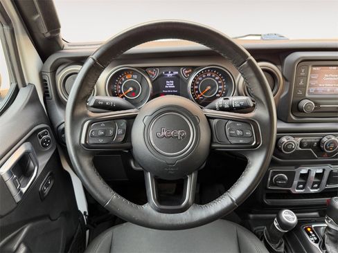 Used 2018 Jeep Wrangler Sport S image 19