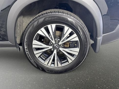Certified 2023 Nissan Rogue SV w/ SV Premium B Package FWD image 31